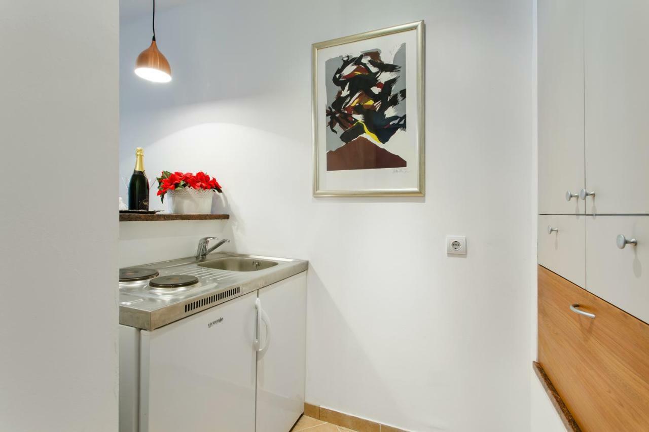 Apartment Golden Eagle ดูบรอฟนิก ภายนอก รูปภาพ